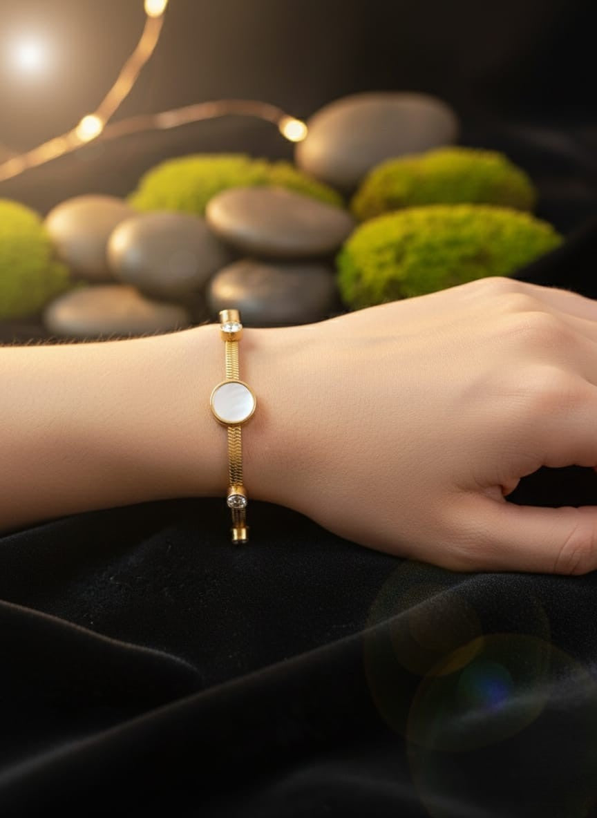 Elegant Gold Minimalist Pearl Crystal Bracelet