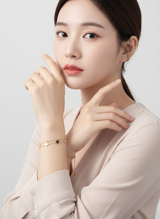 Elegant Gold Clover Charm Layered Bracelet