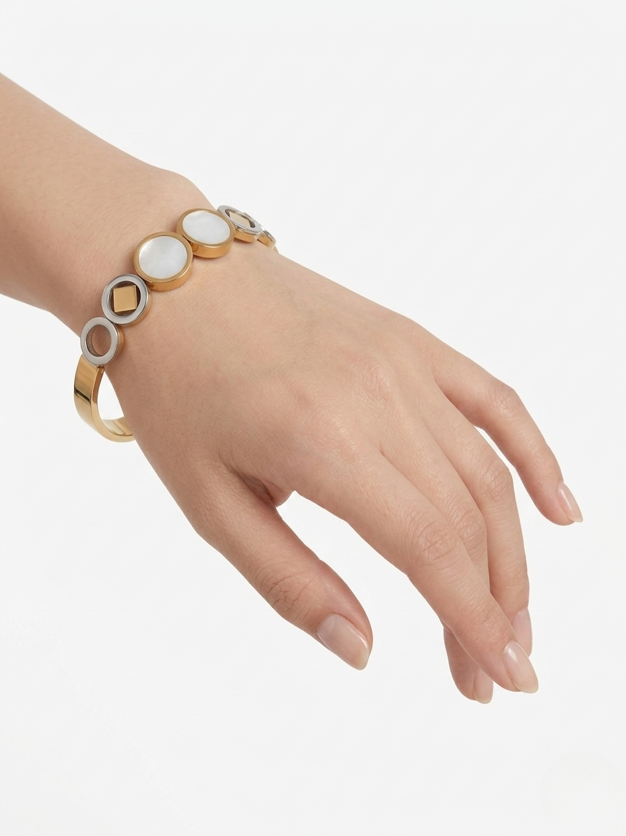 Elegant Gold Mother Pearl Circle Design Bracelet