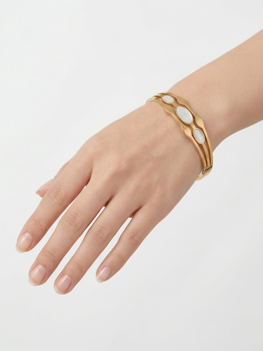 Elegant Gold Mother Pearl Pattern Designer Bracelet