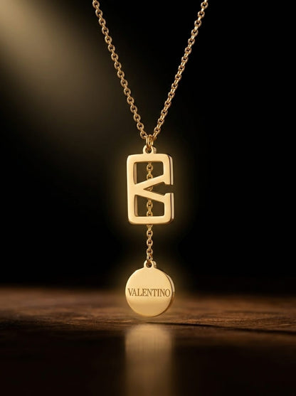 Luxury Gold Letter Pendant Chain Necklace