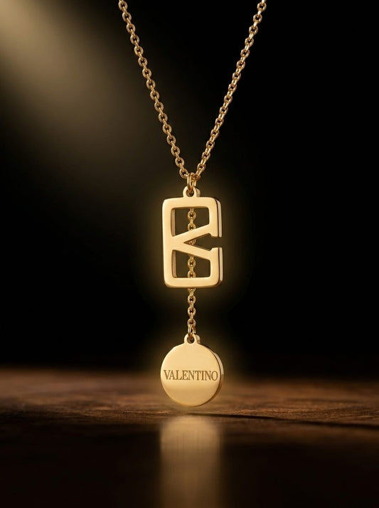 Luxury Gold Letter Pendant Chain Necklace