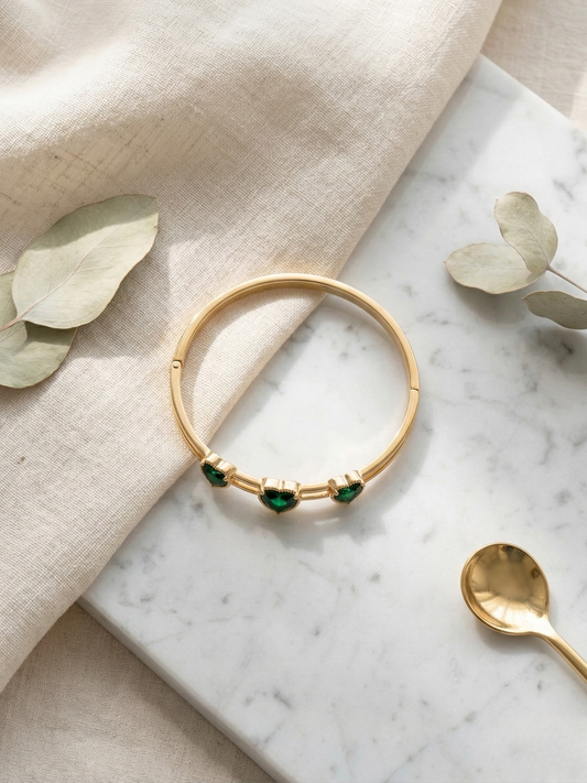Elegant Korean Gold Bangle with Emerald Hearts