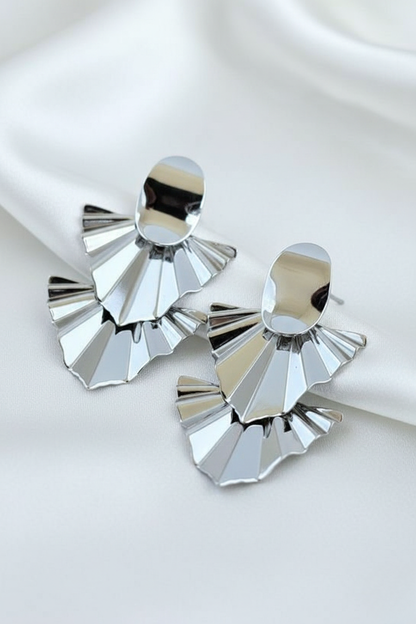 Silver Fan Drop Earrings – Bold Statement Fashion Jewelry