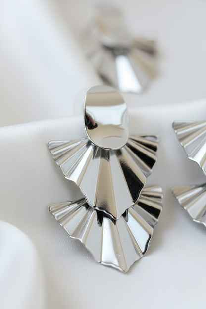Silver Fan Drop Earrings – Bold Statement Fashion Jewelry