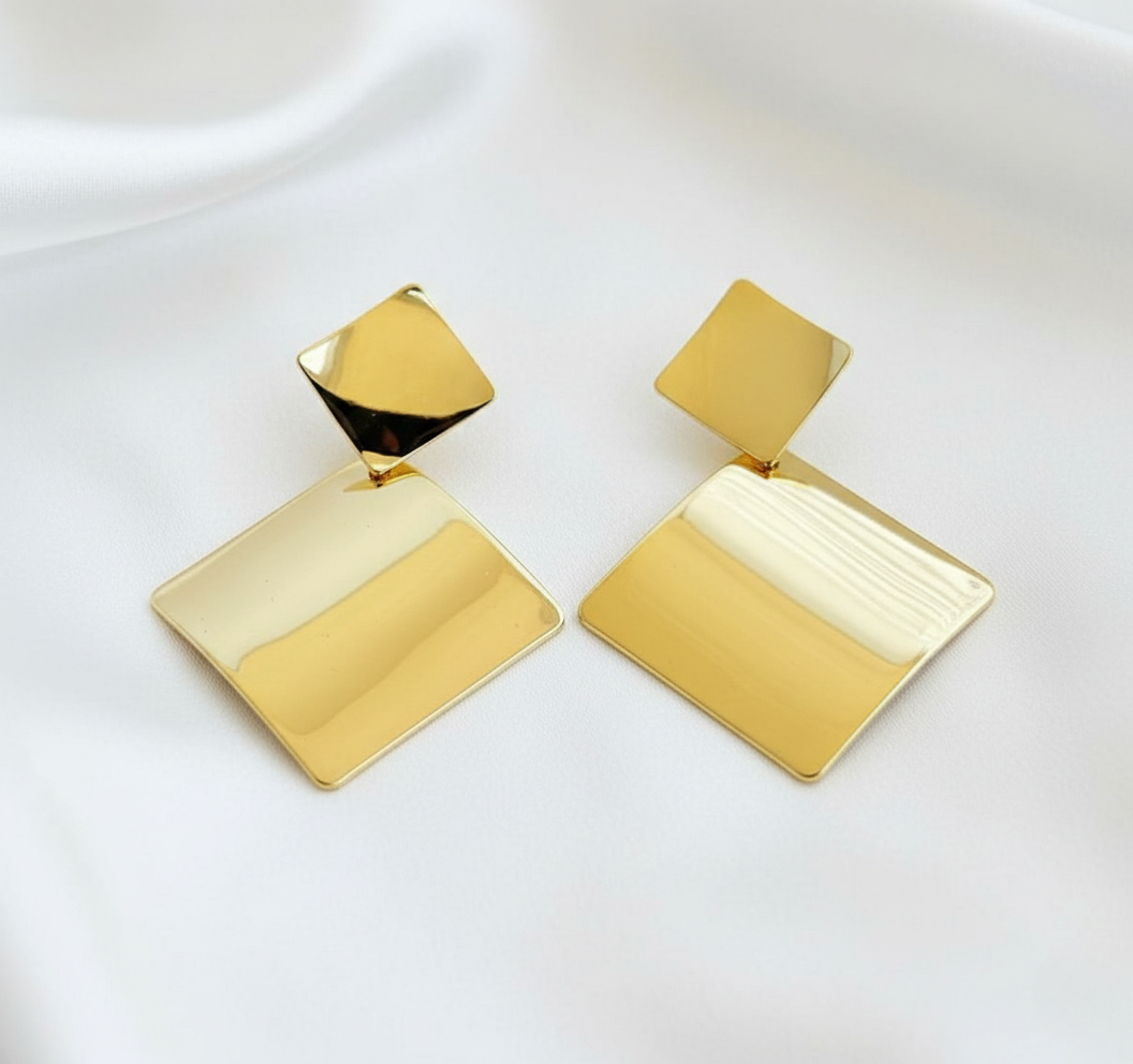 Geometric Shine Gold Earrings