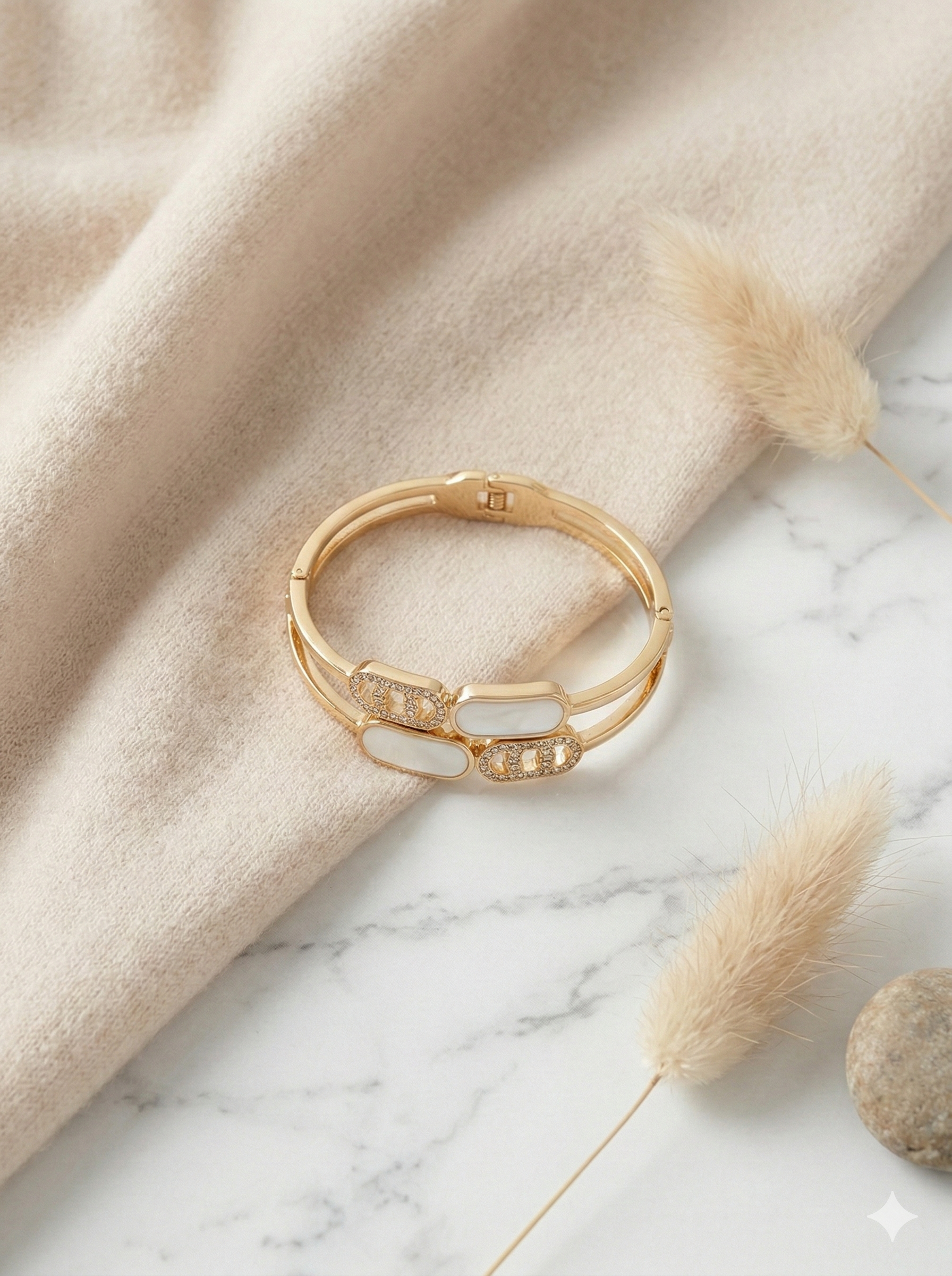 Elegant Korean Style Gold Mother-of-Pearl Bracelet