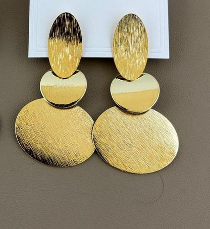 Elegant Geometric Gold Drop Earrings