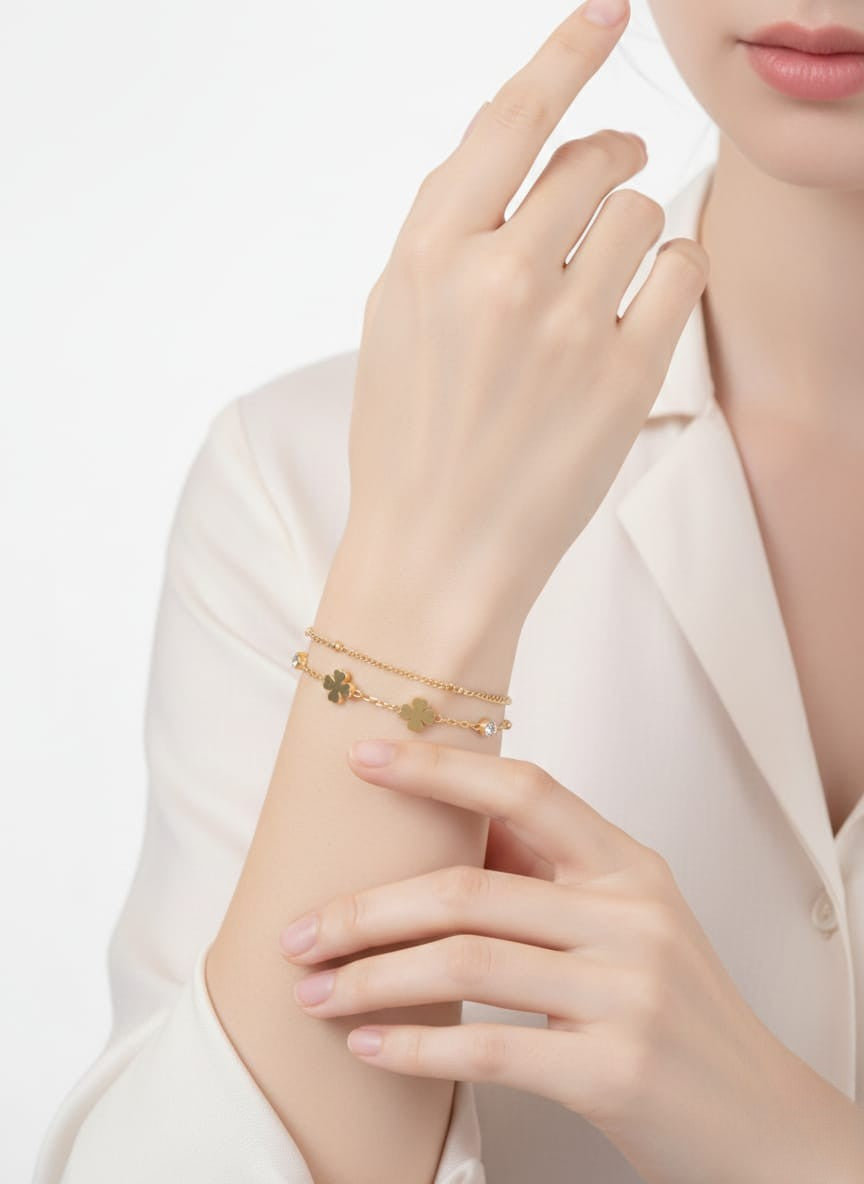 Elegant Gold Clover Charm Layered Bracelet