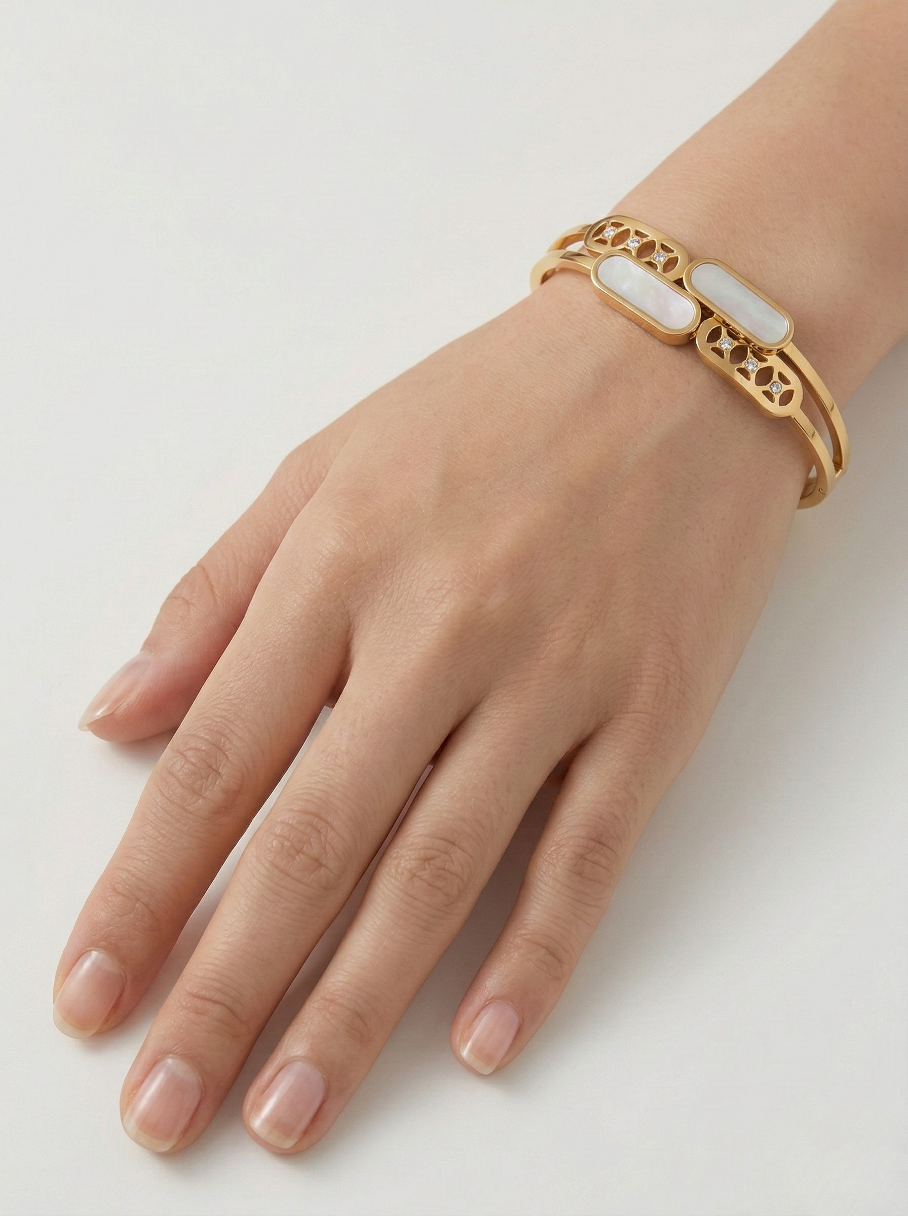 Elegant Korean Style Gold Mother-of-Pearl Bracelet
