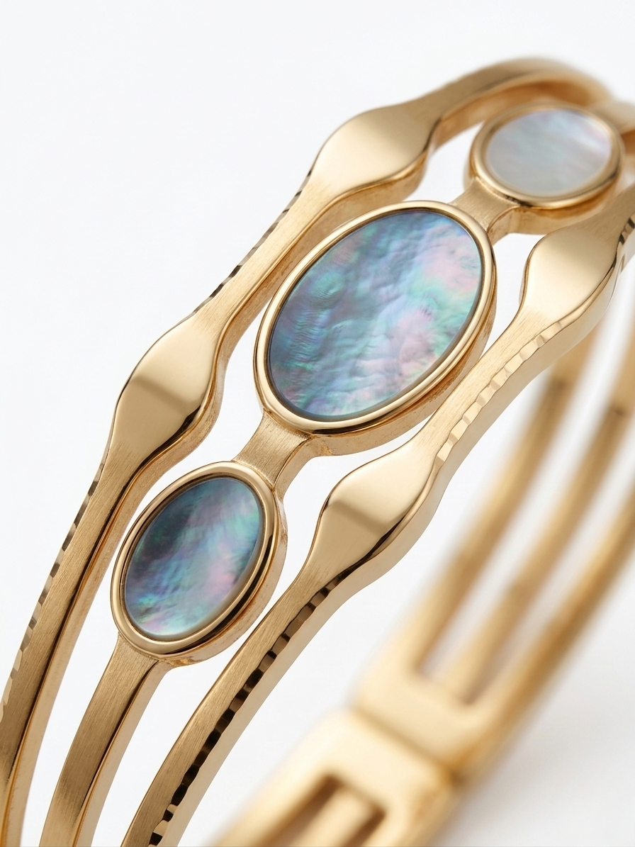 Elegant Gold Mother Pearl Pattern Designer Bracelet