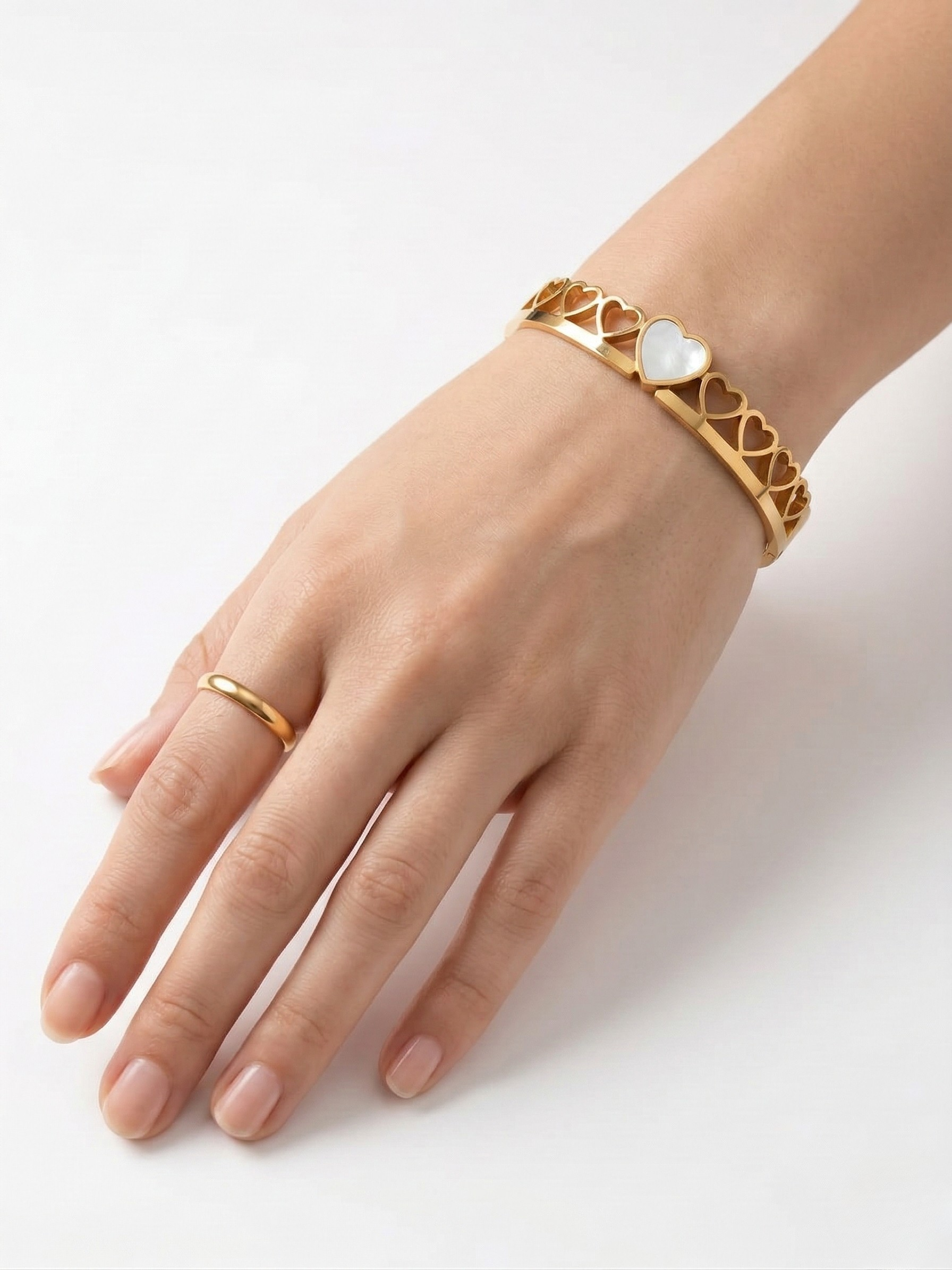 Elegant Gold Heart Mother Pearl Designer Bracelet